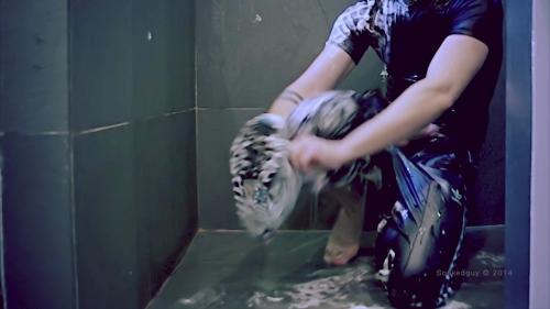 messy-foam-and-lube-cal-surf-t_18.jpg