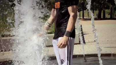 wet-in-public-fountain-and-muddy-sneaker