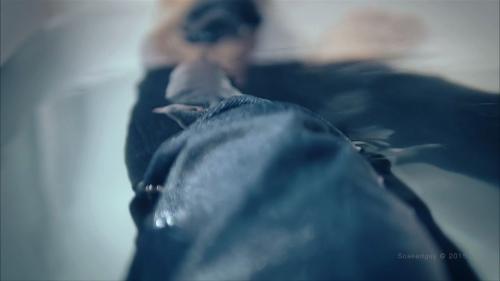 wetmate-bath-in-blue-jeans_5.jpg